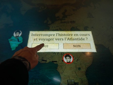 Vue de l'exposition « Le tour du monde en 80 cartes » à Baud - 2026