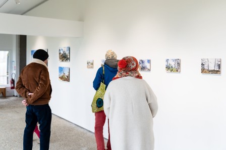 Public dans la première partie de l'exposition ©Yoan Brière